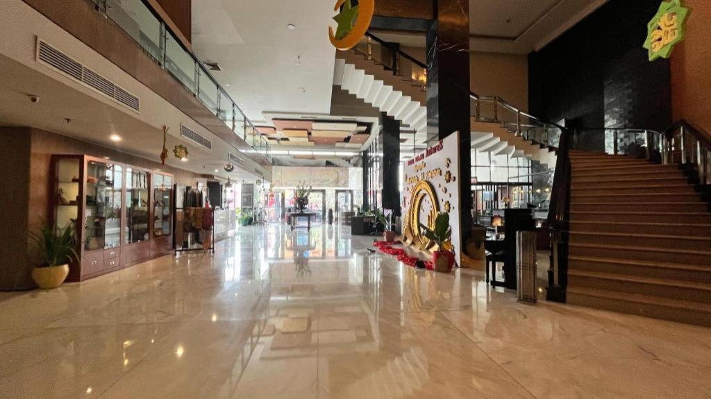 Grand Antares Hotel Медан Екстериор снимка