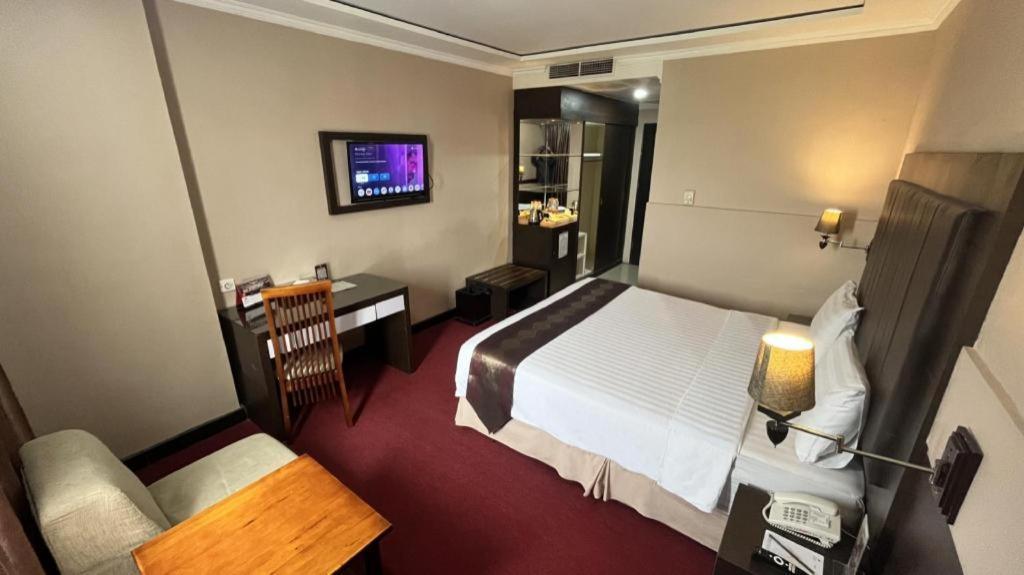 Grand Antares Hotel Медан Екстериор снимка