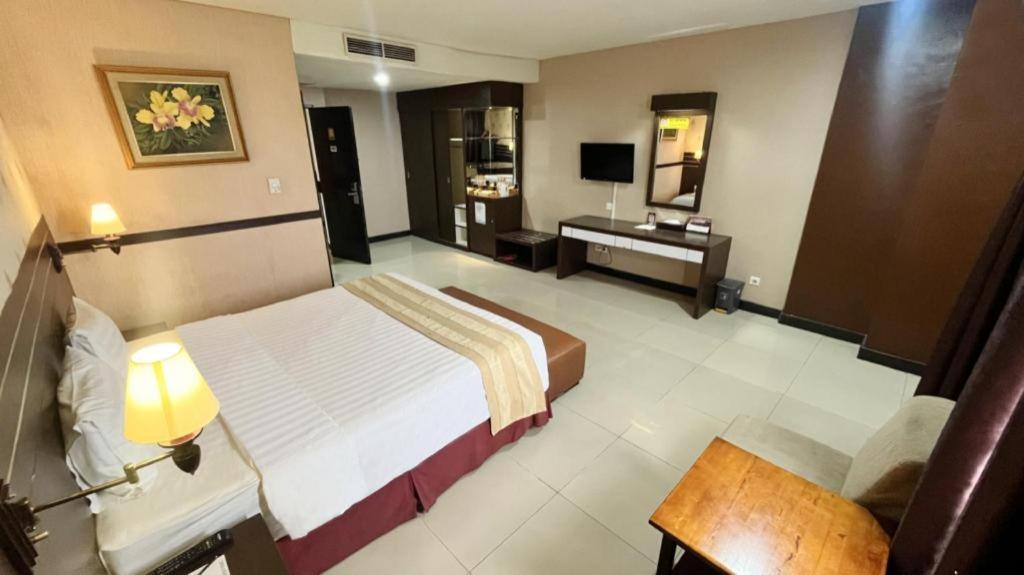 Grand Antares Hotel Медан Екстериор снимка