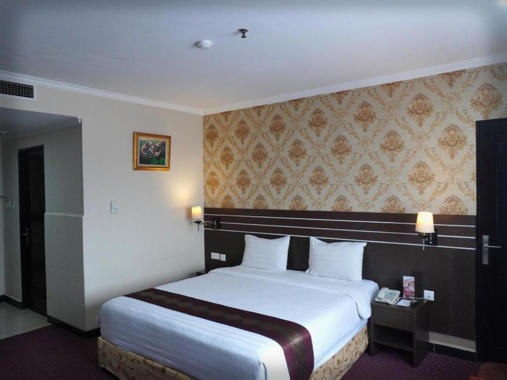 Grand Antares Hotel Медан Екстериор снимка