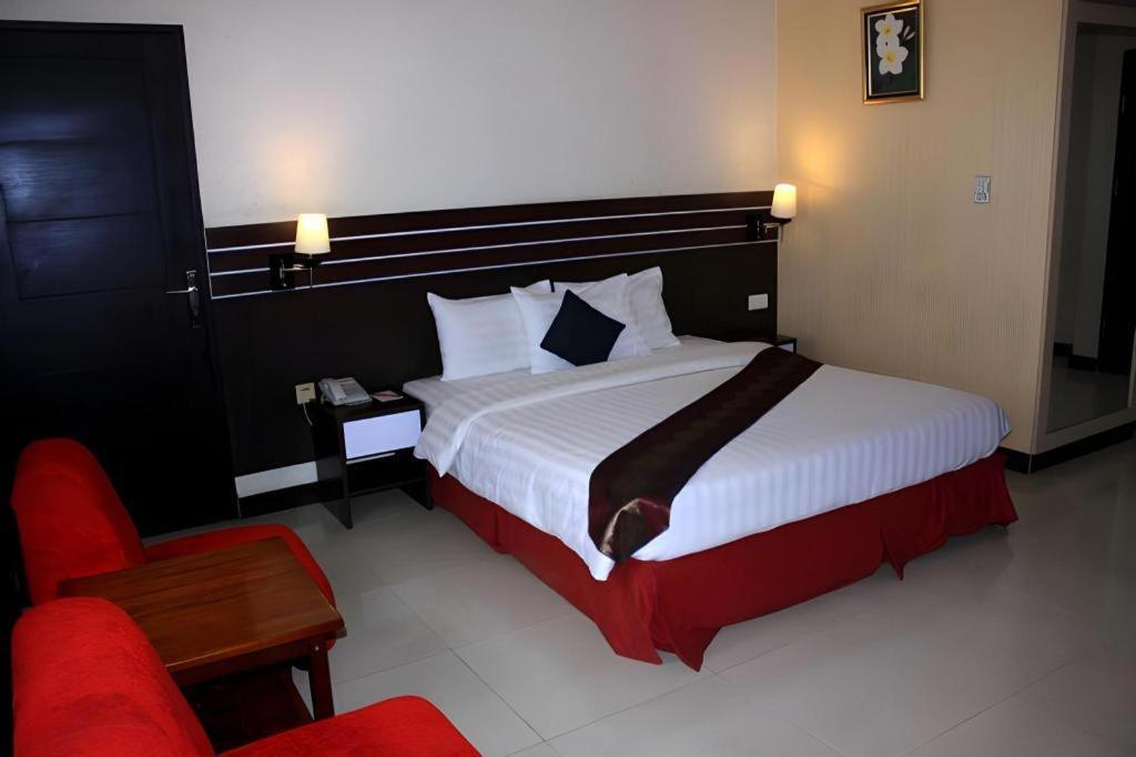 Grand Antares Hotel Медан Екстериор снимка