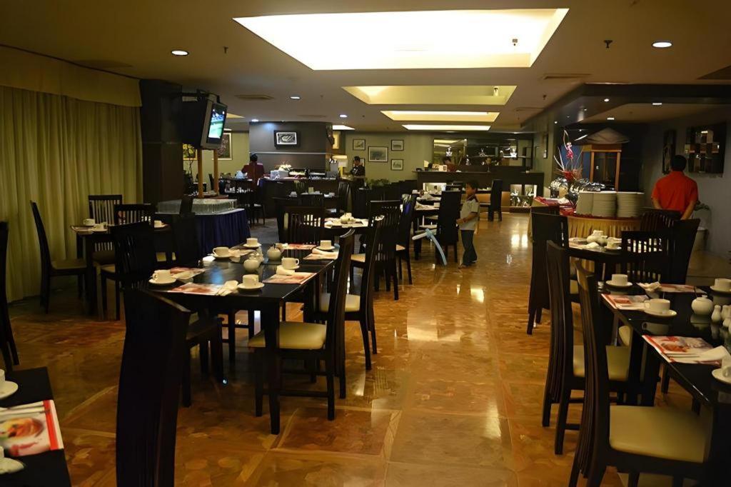 Grand Antares Hotel Медан Екстериор снимка